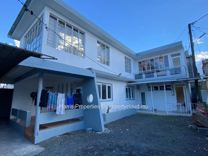 À VENDRE – Spacieuse maison individuelle à Phoenix