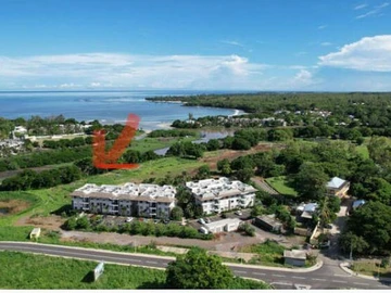 Modern Ground-Floor 3-Bedroom Apartment with Private Garden in Tamarin 