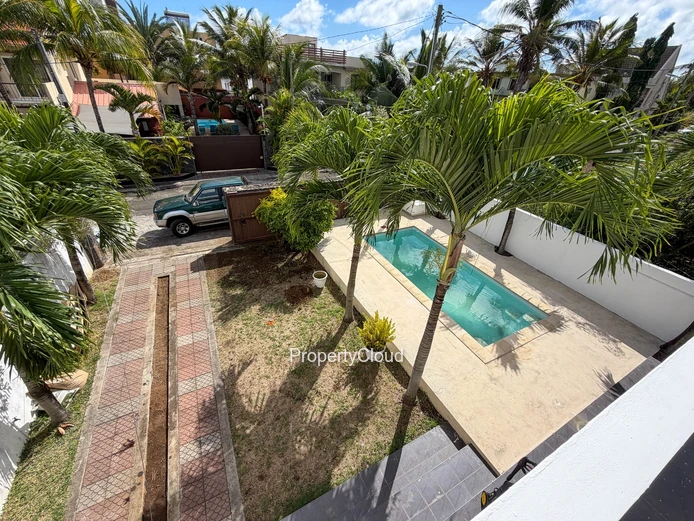 À Louer | Villa De 4 Chambres | Trou Aux Biches
