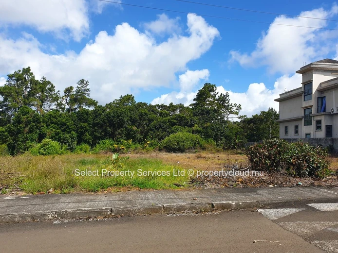 Residential Land for Sale in Pinewood Gardens - Wooton