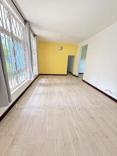  60 Detached house for rent as office space, with ample parking.