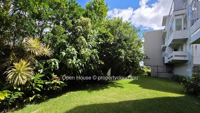 Furnished 2-Bedroom Apartment for Rent in Floreal