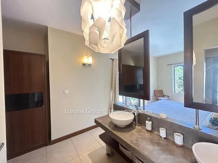 Exquise Villa Avec Piscine Et Jardin Pour Un Confort Ultime