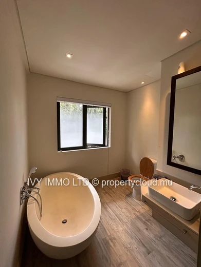 **Propriété À Vendre – La Balise Marina | Ref Ivy 308**