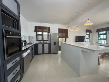 Townhouse, Duplex de 3 Chambres