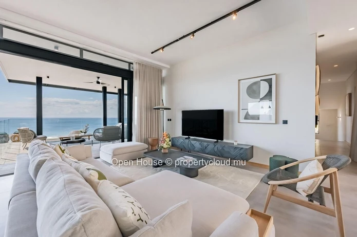 VILLA PDS à vendre à Tamarin, surface de 455m², 4 chambres, piscine.