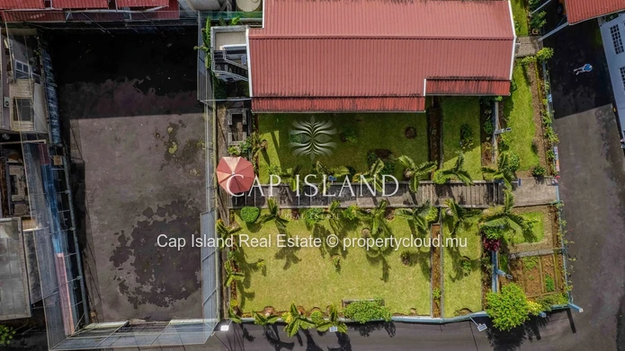 Exceptional property for sale in Curepipe - Large house with outbuilding and panoramic views