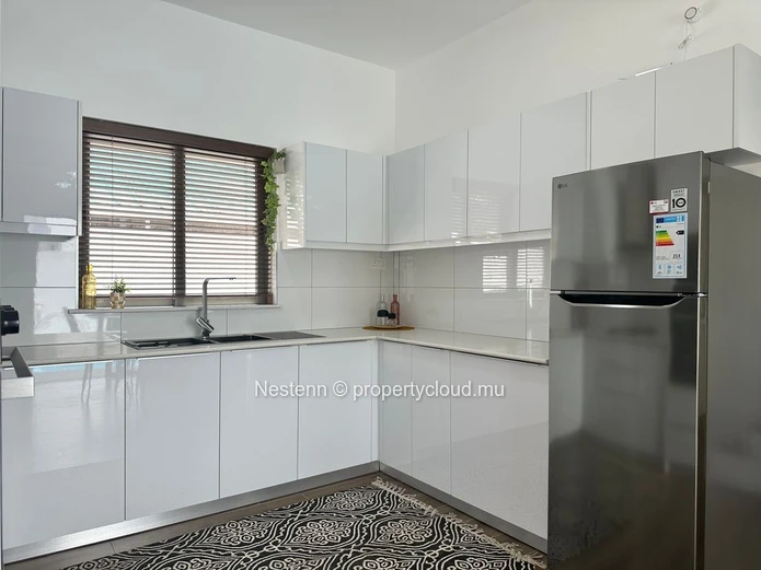 Magnifique Duplex de 4 Chambres avec Piscine Privée à Trou aux Biches