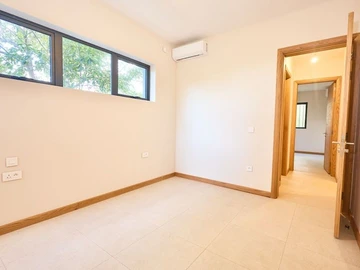 4 Bedroom Apartment