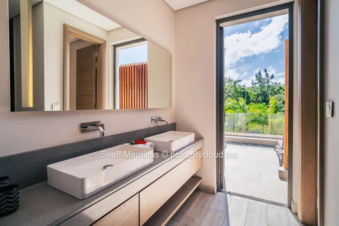 Élégance Moderne : Villa de Luxe avec Vues Spectaculaires