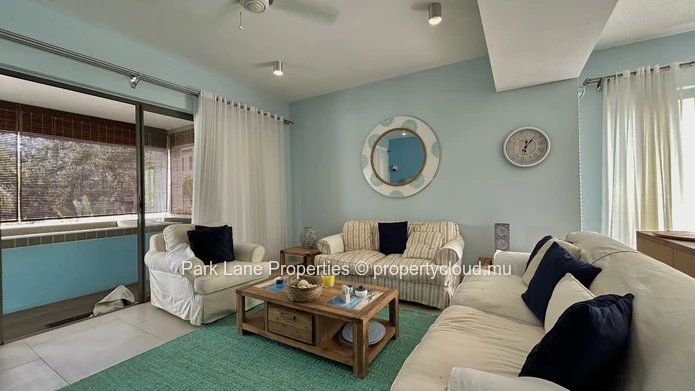 Cozy 3-Bedroom Apartment with Terrace, Plunge Pool, and Beach Access in Pereybere