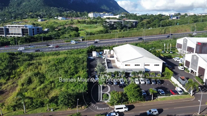 BAGATELLE - Commercial plot for sale - 2531 sqm
