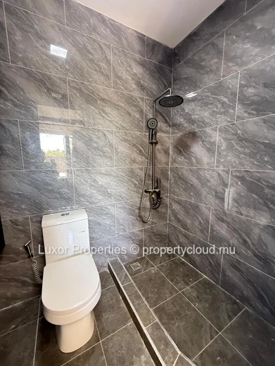 À LOUER | Appartement Moderne en Bord de Mer à Le Bouchon