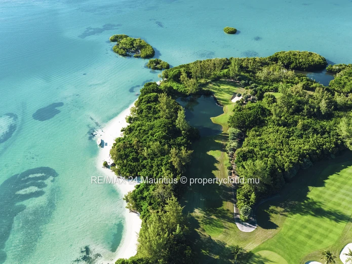 Penthouses de 4 chambres en suite situés en bord de mer à Flic En Flac