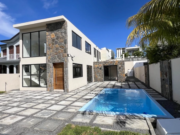 À Vendre - Villa Neuve De 3 Chambres -  Pereybere