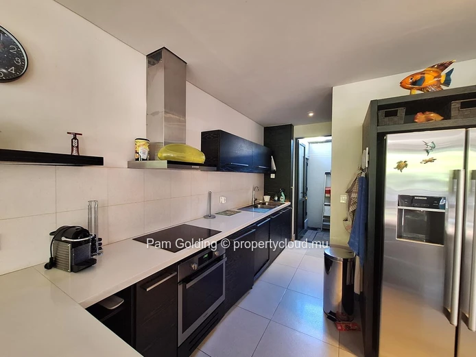 3-Bedroom Townhouse for Sale in La Balise Marina, Mauritius – Private Mooring, Pool & Optional Boat Garage
