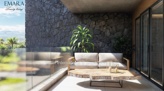 Stunning 3-bedroom apartment with communal pool in Péreybère, close to amenities and beach