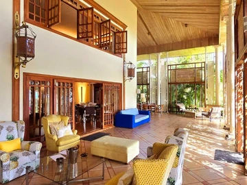 4 Bedroom Villa