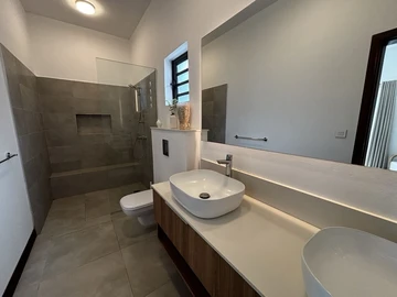 4 Bedroom Villa