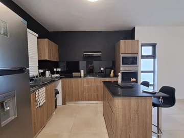 3 Bedroom Townhouse, Duplex
