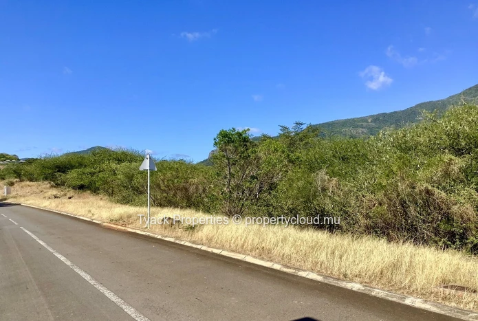 Residential Land for Sale in Domaine de Palmyre, Rivière Noire