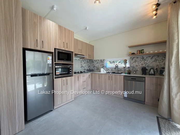 3 bedrooms apartment in Calodyne - 1 min beach