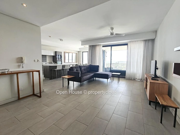 Luxurious Townhouse/Duplex in Tamarin with Communal Pool & Mountain Views - 3 Beds, Office, Fully Furnished, Rs 44M