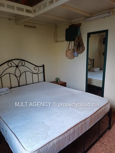 House / Villa - 3 Bedrooms - 161 m² Quatre Bornes, Center