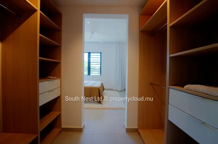 Penthouse élégant entièrement meublé avec piscine privée et vues panoramiques – Nord de l'île Maurice