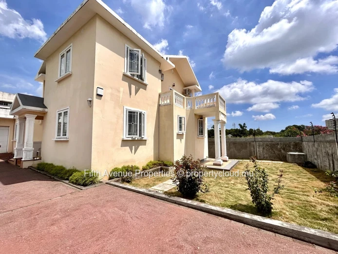 Ebene - Maison 4 Chambres