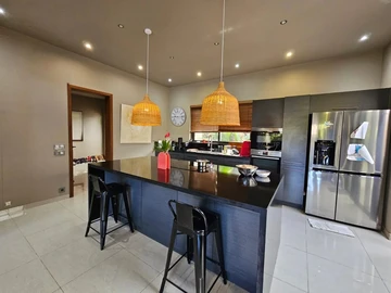 4 Bedroom Villa