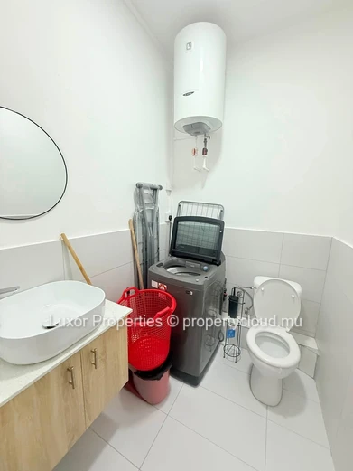 For Rent – 2-Bedroom En-Suite Apartment With Sea View | Flic En Flac