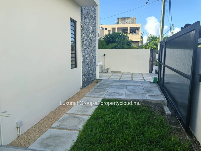 Villa moderne à louer à Trou aux Biches