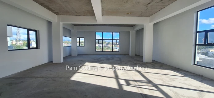 Prime Commercial Floor for Sale – Ebene Square, Ebene Cybercity