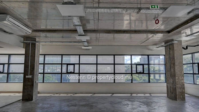 Premium office Floor