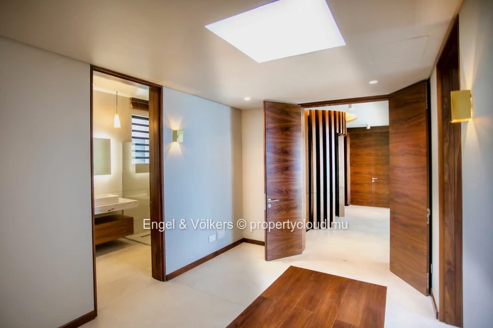Ultra-Luxury Villa with Panoramic Lagoon Views in Black River, Mauritius