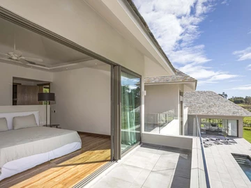 4 Bedroom Villa