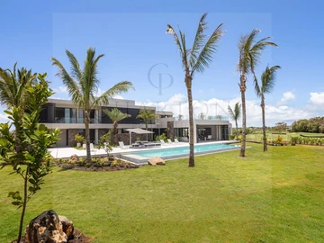 4 Bedroom Villa