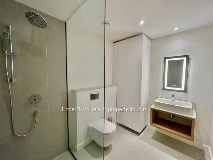 Contemporary One-Bedroom Living Steps from the Beach