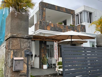 6 Bedroom Villa