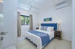 A vendre appartement de 3 chambres Accessible aux étrangers à Pointe Aux Canonniers.
