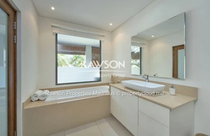 Appartement 3 ch Bain Boeuf — terrasse, piscine, accessible aux étrangers