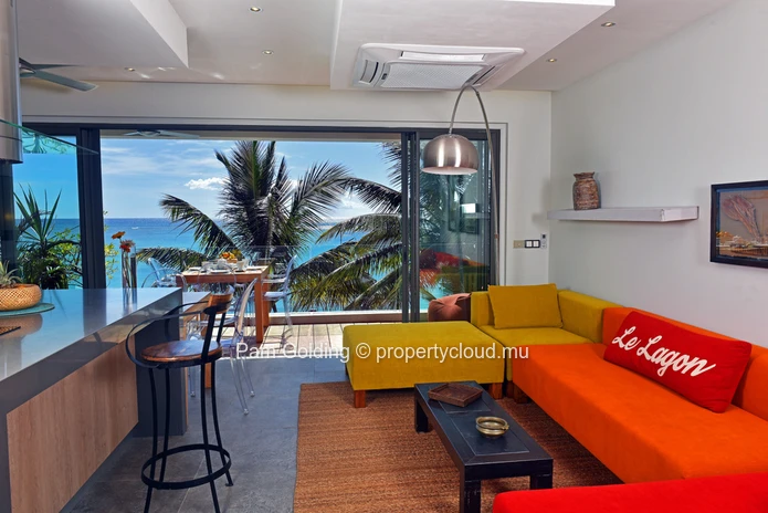 Splendid beach apartment