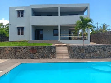 4 Bedroom Villa