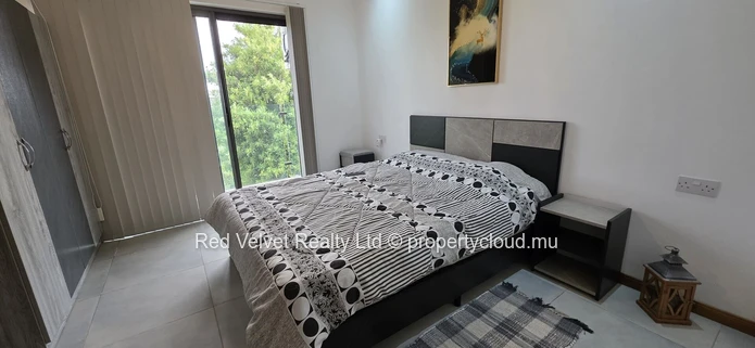 Luxury Furnished 3-Bedroom Townhouse with Rooftop Terrace and Jacuzzi – Flic en Flac | Rs 15M