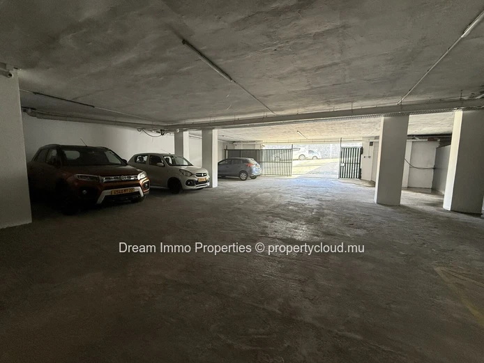 Appartement meublé de 2 chambres proche mer à Flic en Flac – Ile Maurice