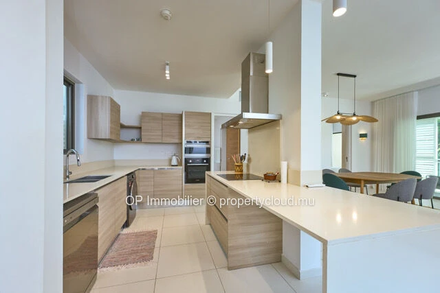 Luxury Apartment with Pool in Péreybère, Grand Baie - Fully Furnished and Close to Amenities - Only 550K€