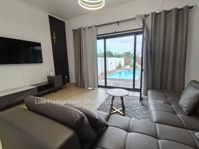 Studio meublé à Grand Baie – À pied de Super U | Toutes charges incluses
