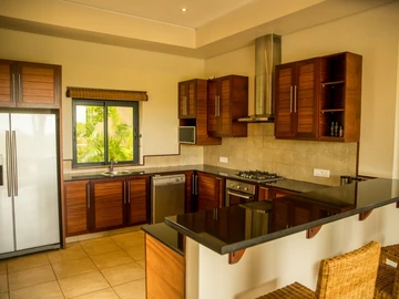 4 Bedroom Villa