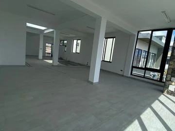 Commercial Building for Rent on Chemin Vingt Pieds – Rs Monthly